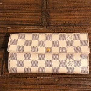 Damier Azur white Louis Vuitton wallet